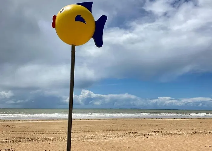 Holiday home La Maison De La Pinede, 4