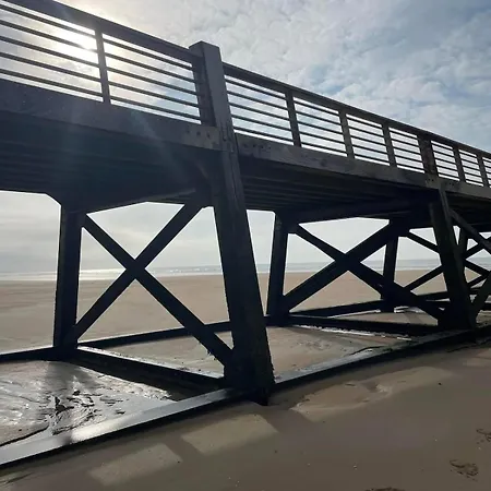 La Maison De La Pinede, 4 * سان جان دي مونت